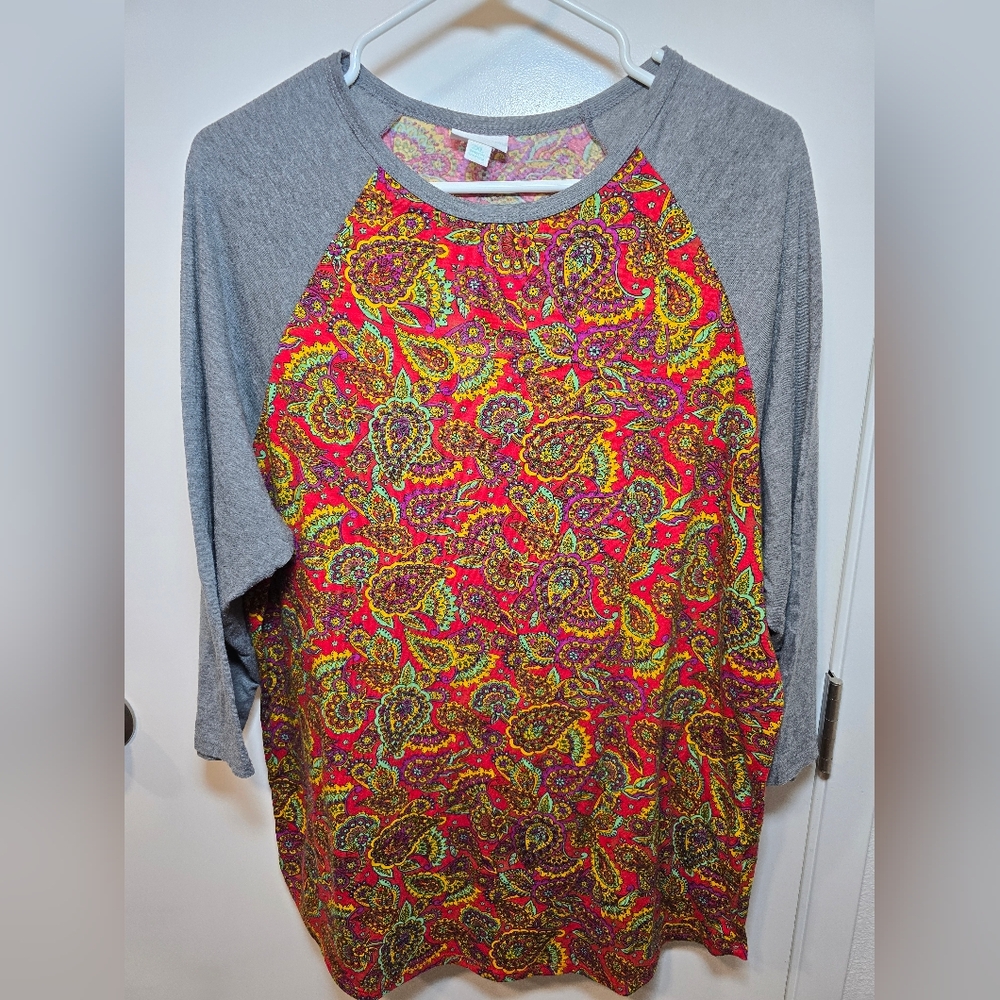 LuLaRoe Red and Gray Paisley 3/4 Sleeve Top